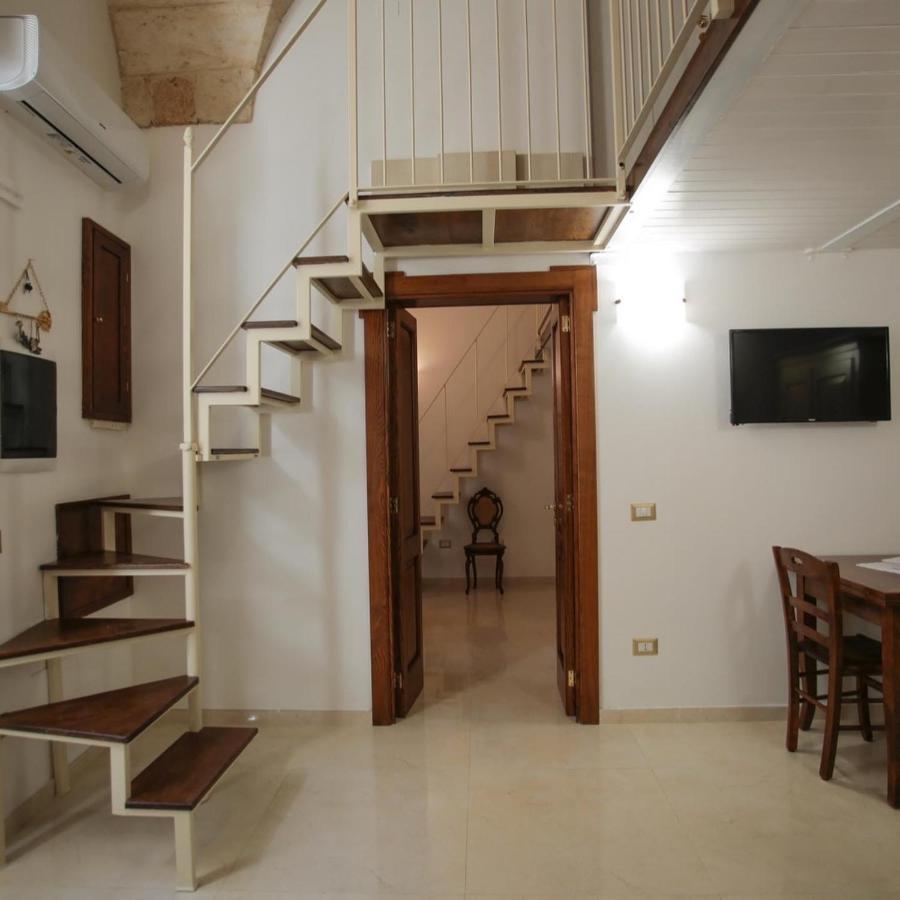 Lo Scrigno Barocco Bed & Breakfast เลชเช ภายนอก รูปภาพ