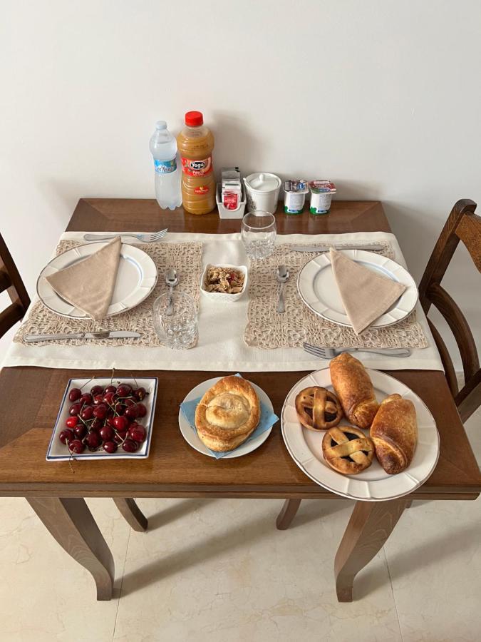 Lo Scrigno Barocco Bed & Breakfast เลชเช ภายนอก รูปภาพ